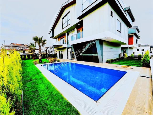 %30 Peşinat 0 Faiz Oranıyla Müstakil Satılık Site İçi Lüx Villa