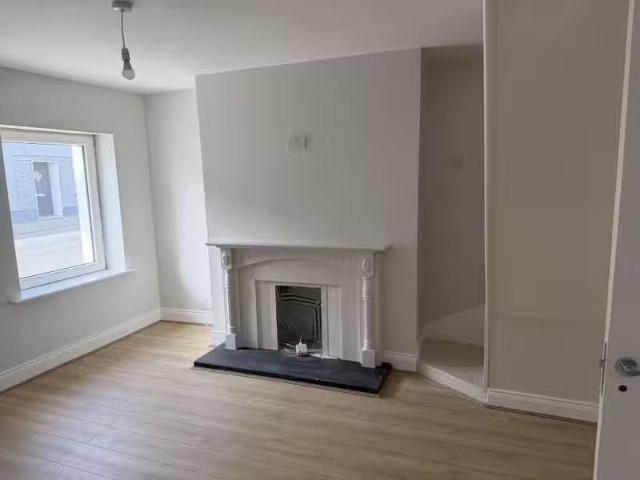 30 Railway View, Roscrea, Tipperary, E53 AX93