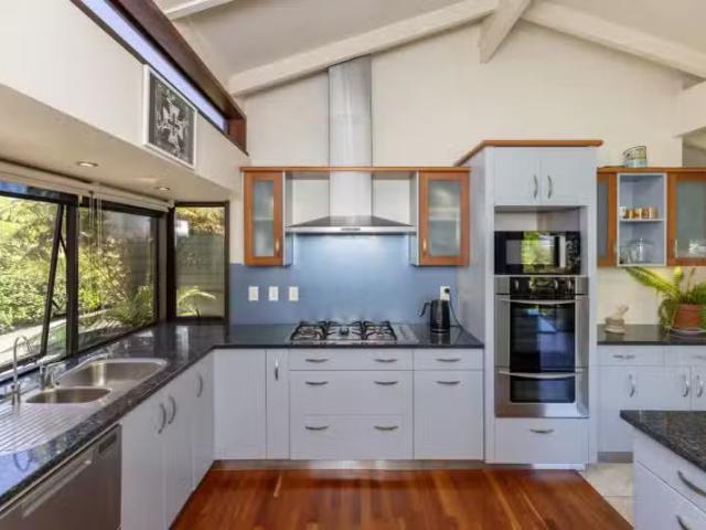 30 Rata Street, Waikanae, Kapiti Coast