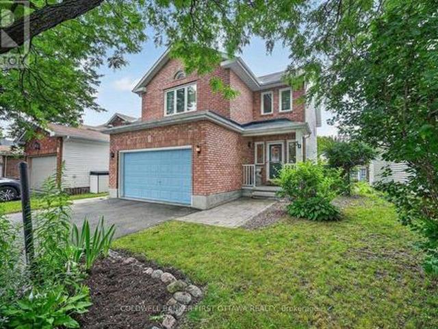 30 Rideaucrest Drive, Ottawa, ON, K2G 6A4 house for sale | Listing ID X13610 | Royal LePage