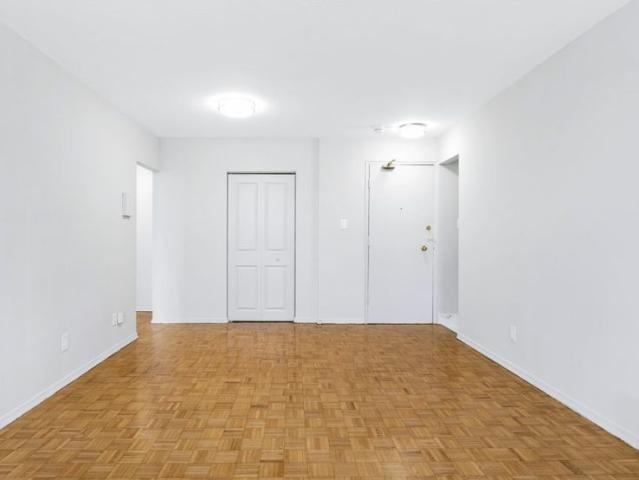 30 Speers Road
