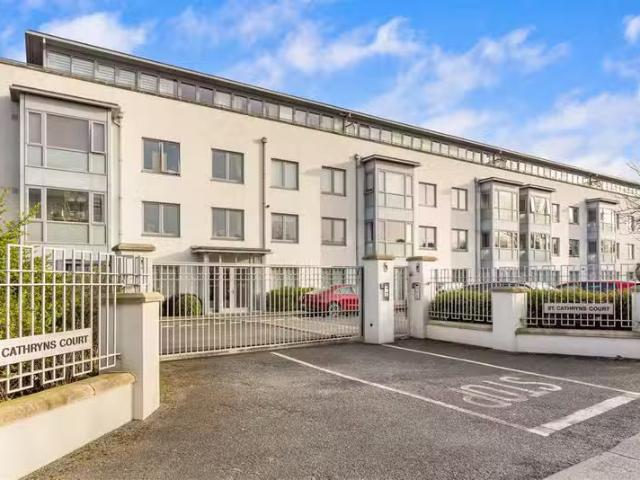 30 St Cathryn's Court, Newgrove Avenue, Sandymount, Dublin 4.