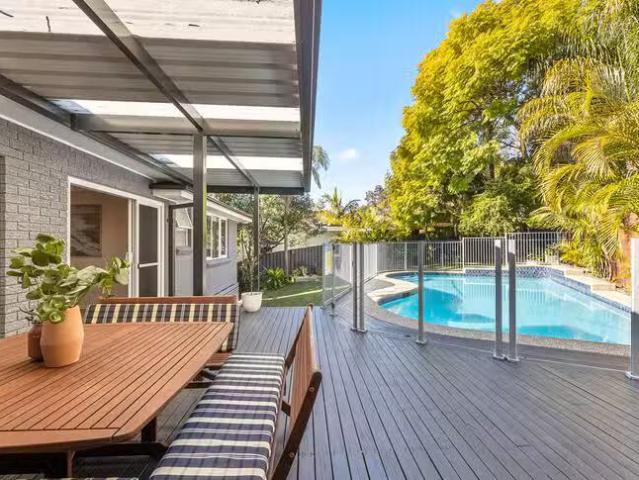 30 Stirling Avenue, Kirrawee, NSW 2232