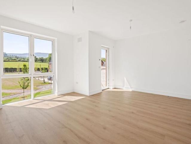 30 Suttonfield Paddocks, Kilternan, Dublin 18