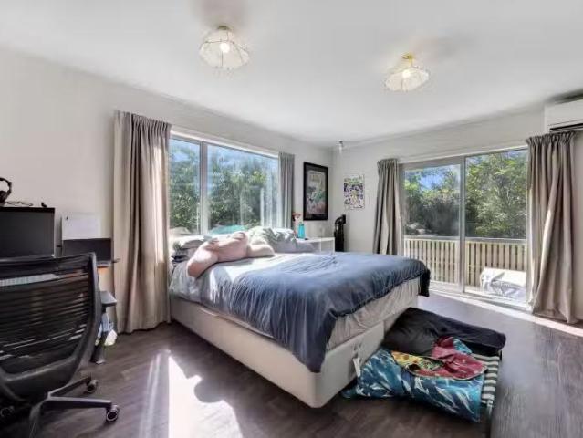 30A Cheltenham Terrace, Newlands, Wellington City