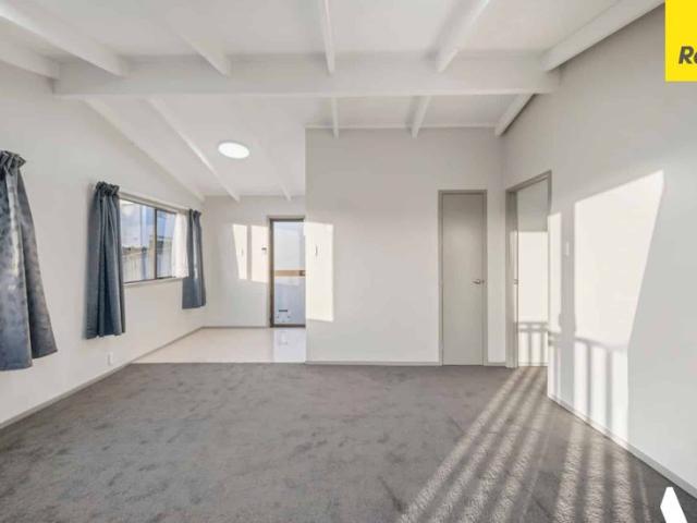 30A Rogan Street, Hillsborough