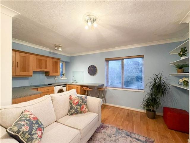 295,000 | 30b Oakwood The Glen Watermill Road, Dublin 5 Delaney Estates 4993 MyHome. Ie Residential