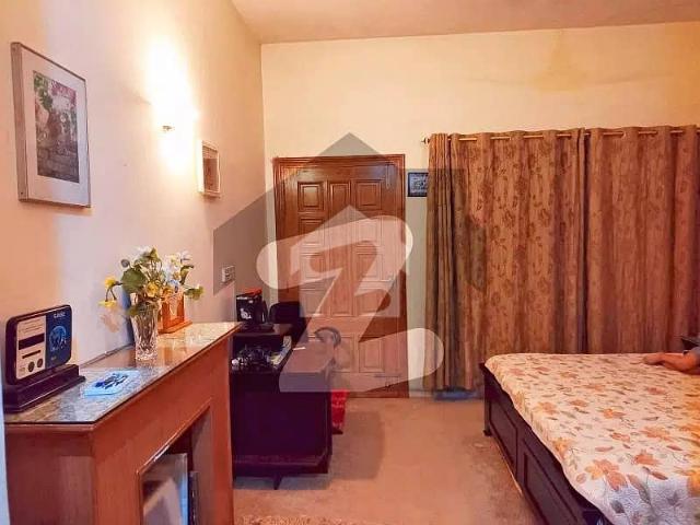 30x50 Old House For Sale 100ft Road