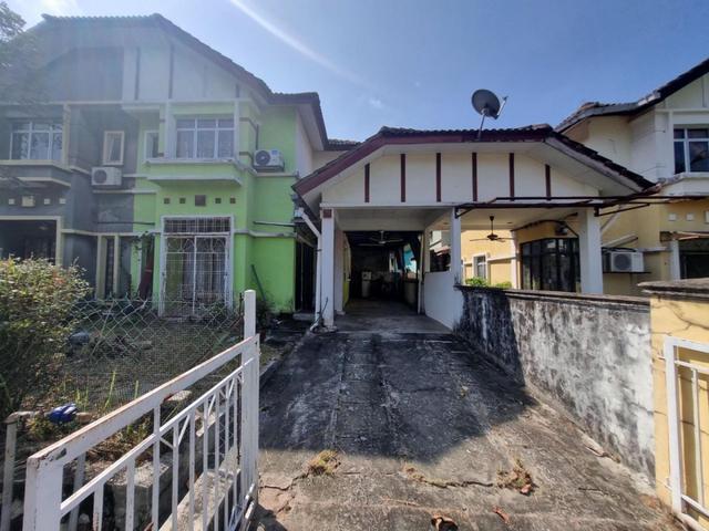 30x50 Sqft Facing Open Semi D Cluster 2 Tingkat Bandae Puncak Alam