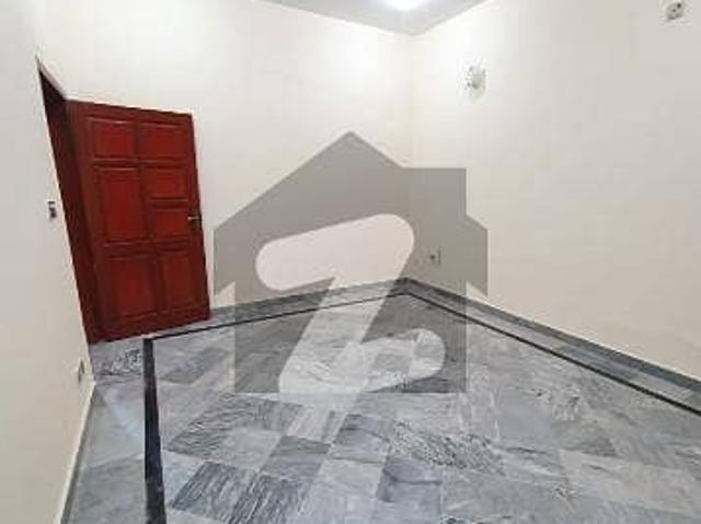 30x60 7 Marla Upper Portion Prime Location For Rent In G 13
