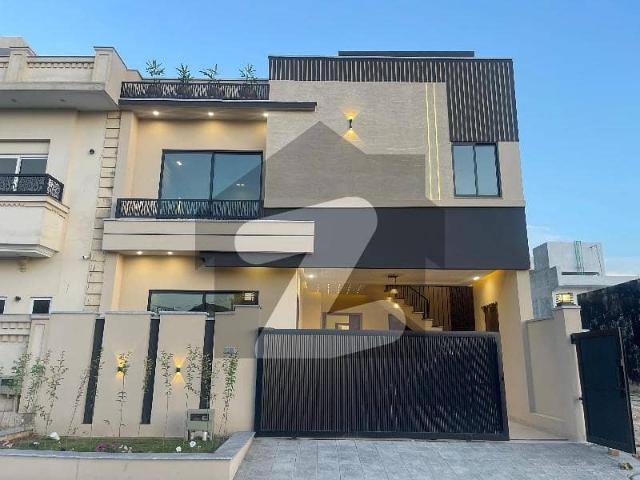 30x60 7Marla Double Storey Double Unit House Available for Sale in Block E MPCHS Sector B 17 Islamabad