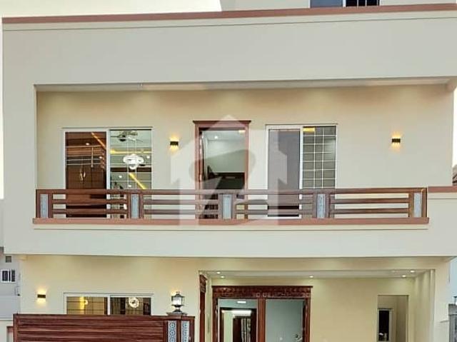 30x60 8 marla Brand New House For Sale In D 12
