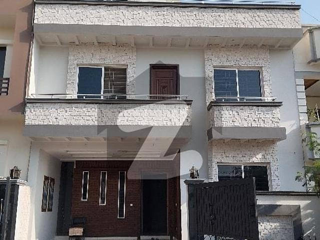 30x60 Beautifull House For Sale in G 13