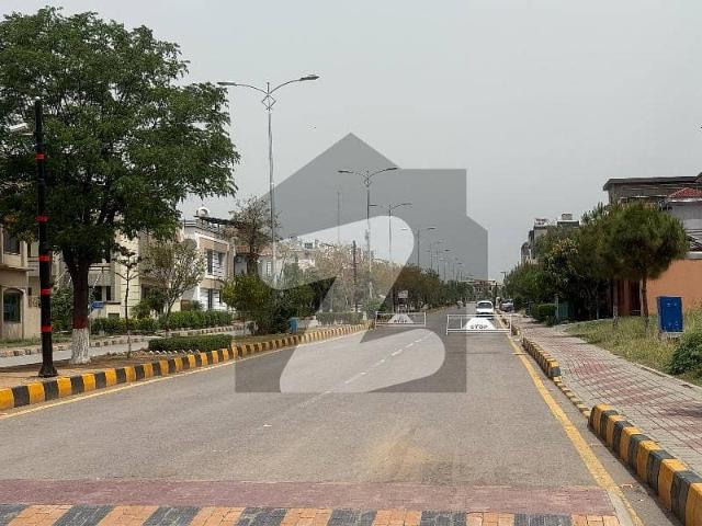 30x60 plot for sale in f 17 islamabad