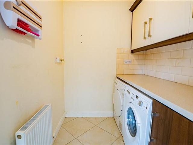 310,000 | 45 Radharc an Mhuilinn, Rathwire, Killucan, Co. Westmeath Egans 4987 MyHome. Ie Residential