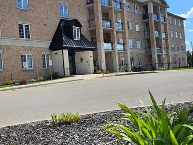 310 1 Gordon Street, Guelph Kortright West, ON, N1G 0E8 lease for lease | Listing ID X13122 | Royal LePage