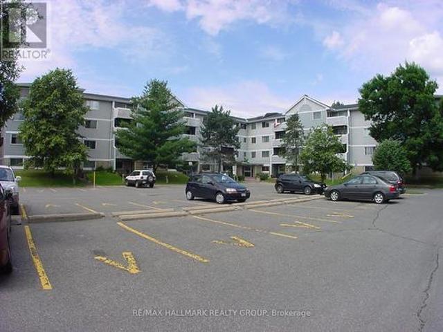 310 214 Viewmount Drive, Ottawa, ON, K2E 7X3 condo for sale | Listing ID X13247 | Royal LePage