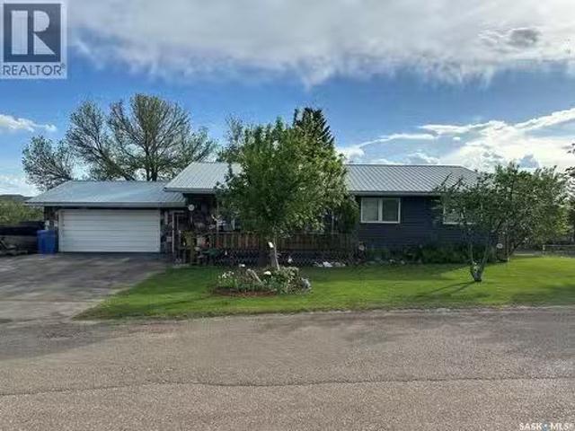 310 2Nd Avenue S, Rockglen, SK, S0H 0B0 house for sale List.