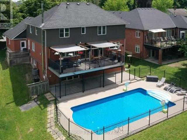 310 Finkle Street, Woodstock South, ON, N4S 3E5 house for sale | Listing ID X13247 | Royal LePage