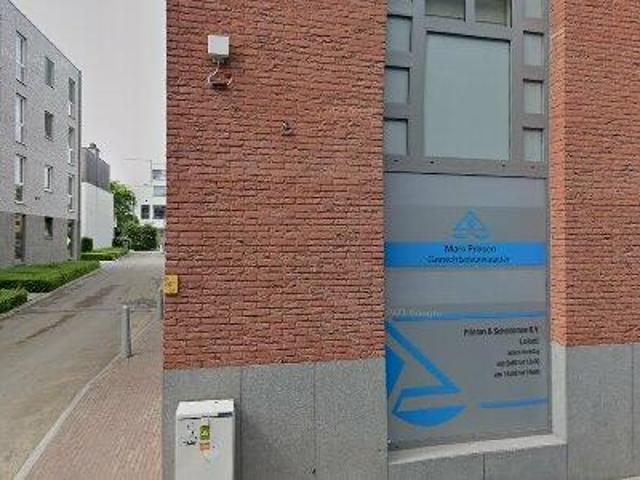 310 m2 office space for rent in Sint Truiden