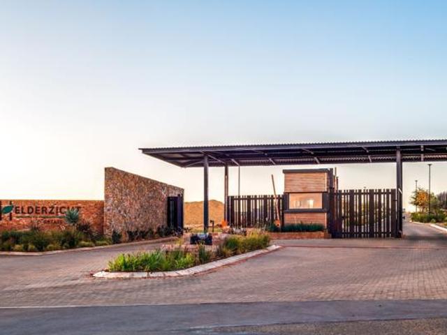 310 m² Land available in Potchefstroom Central