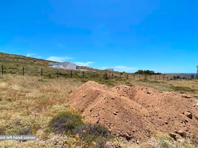 310 m² Land available in St Helena Views