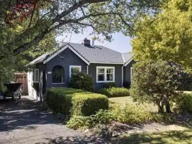 3110 Frechette St, Saanich, BC, V8P 4N5 house for sale List.