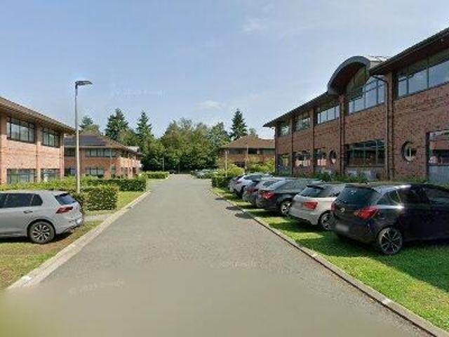 311 m2 office space for rent in Lasne