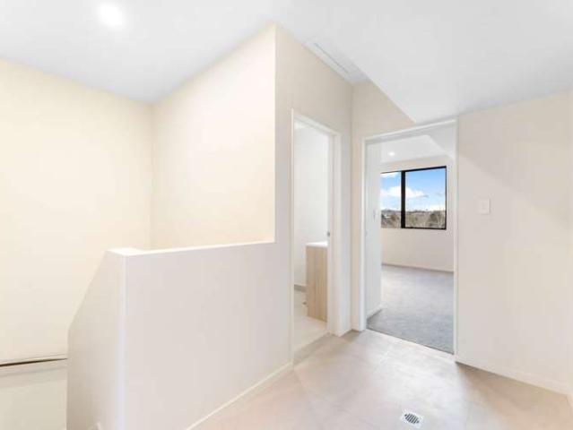 3/11 Seymour Road, Sunnyvale, Waitakere City