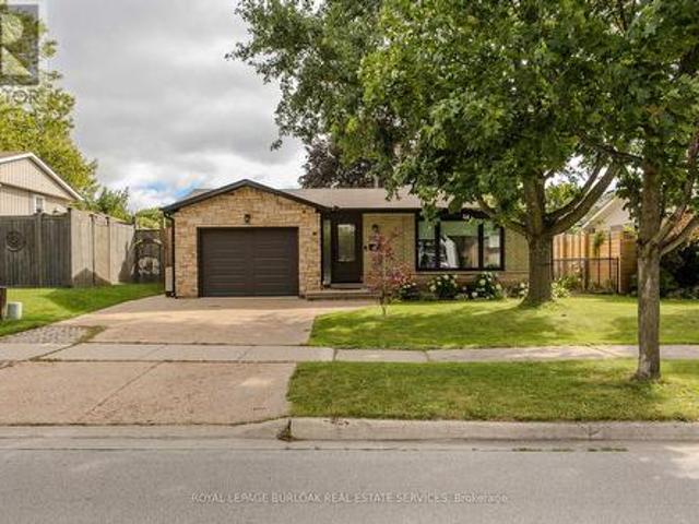 3128 Centennial Drive, Burlington, ON, L7M 1B9 house for sale | Listing ID W13599 | Royal LePage