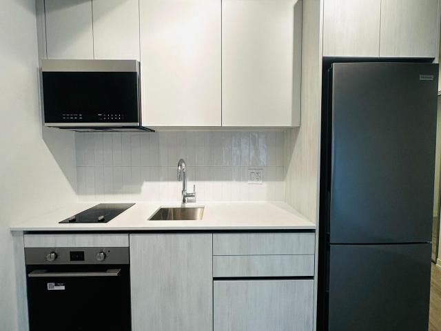 312 2 Eglinton Avenue W, Mississauga | For Sale @ $365,900 | Condos. Ca