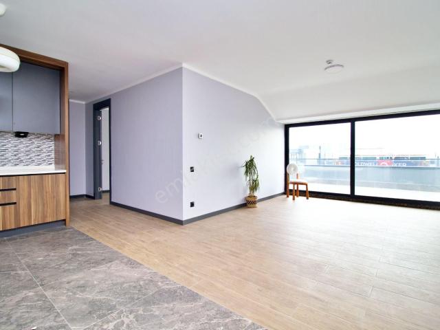 312 | Beytepe Ametist Köşe Konumlu Cadde Cephe 1+1 Kiralık Ofis