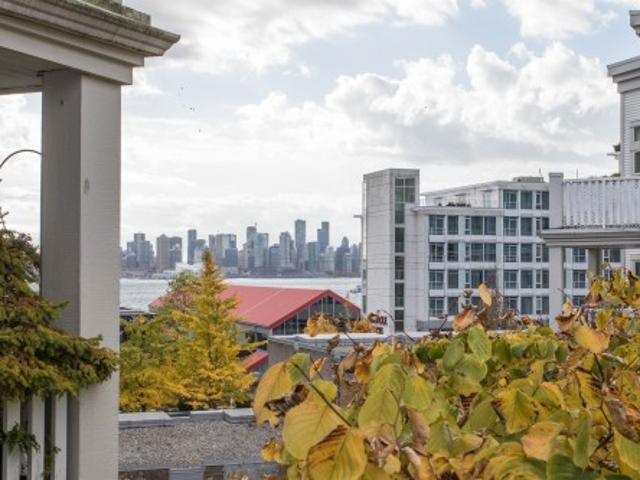 313 1 St Street E, North Vancouver, BC, V7L 1B2 Single Family Property For Sale | Listing ID R3150 | Royal LePage