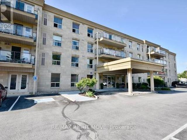313 486 Laclie Street, Orillia, ON, L3V 4P9 condo for sale | Listing ID S13443 | Royal LePage