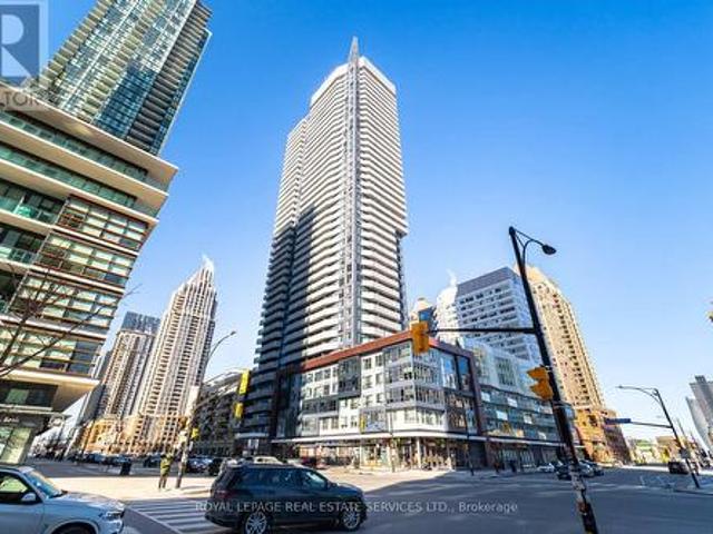 313 4 Confederation Parkway, Mississauga, ON, L5B 0L4 condo for sale | Listing ID W11985 | Royal LePage