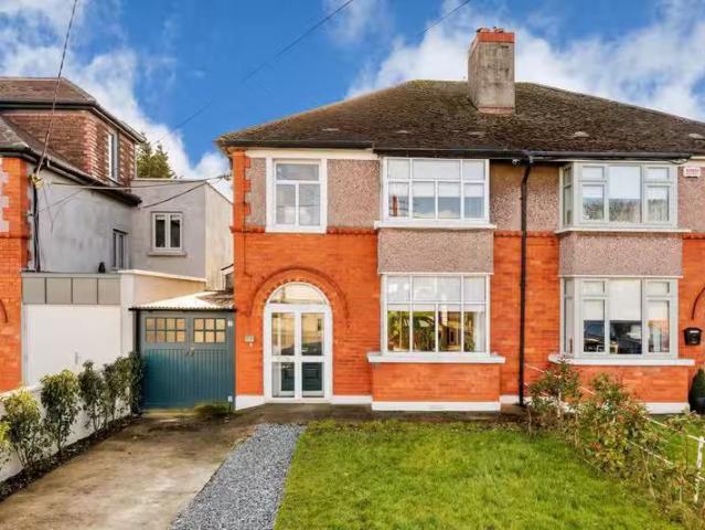 313 Collins Avenue, Whitehall, Dublin 9, D09DX96 is for sale