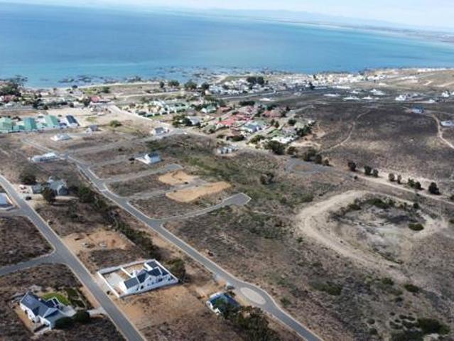 313 m² Land available in St Helena Views