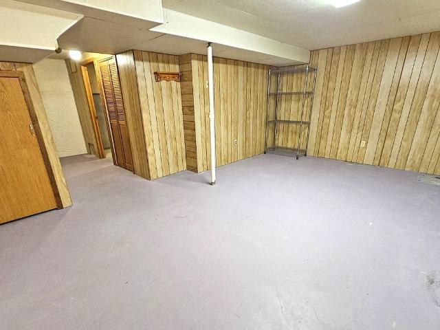 3141 138 Avenue Northwest, Edmonton, Alberta, Canada, T5Y 1R1 3 Bedroom Home for Rent at 3141 138 Ave Nw, Edmonton, AB T5Y 1R1 Hairsine