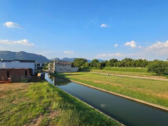 314 m² Land available in The Island Estates