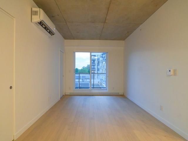 3155 Av. Parkville, Montréal Mercier, QC H1N