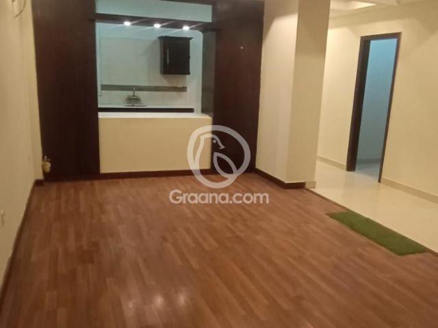 3150 Ft² Flat for Rent