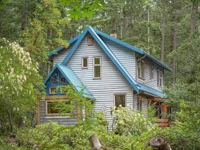 3150 Whalley Rd, Gabriola Island, BC, V0R 1X7 house for sale.
