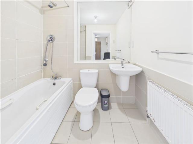 315,000 | Apartment 6 Cedar Place, Ridgewood, Swords, County Dublin REDMOND PROPERTY 5017 MyHome. Ie Residential