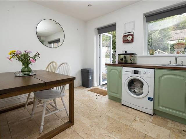 315,000 | 107 Saint John's Crescent, Clondalkin, Dublin 22 BROE Auctioneers 5021 MyHome. Ie Residential