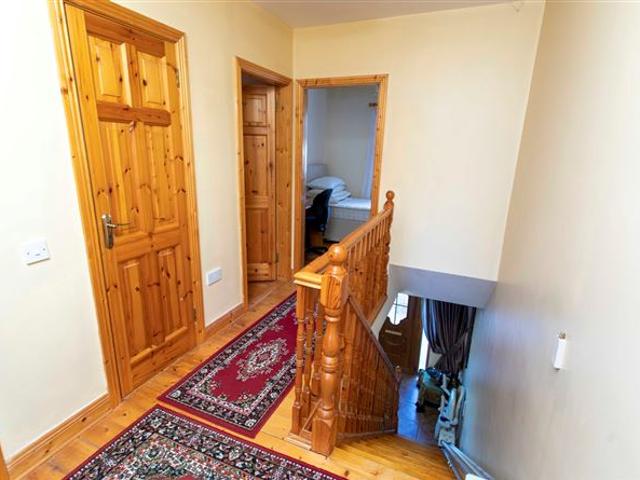 315,000 | 5 Lee Drive, Ballinorig, Tralee, Co. Kerry Sherry FitzGerald Stephenson Crean 5003 MyHome. Ie Residential