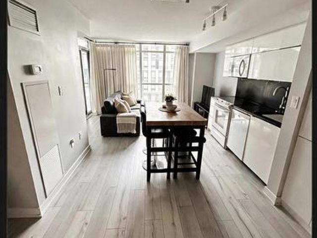 315 151 Dan Leckie Way, Toronto, ON, M5V 4B2 condo for sale | Listing ID C13690 | Royal LePage