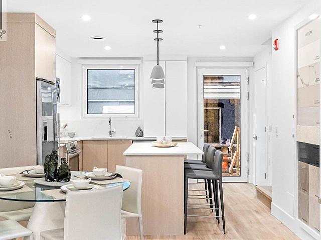 315 2250 E 1st Avenue Vancouver, British Columbia