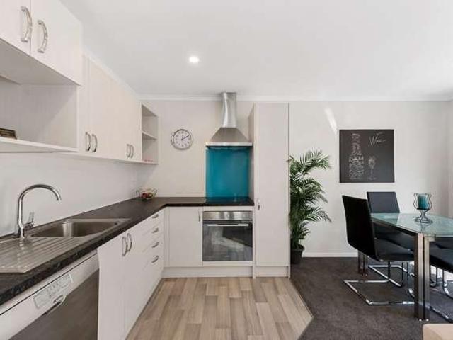 3/15 Jones Crescent, Melville, Hamilton City