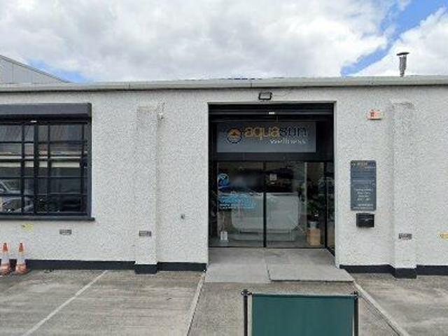 315 m2 office space for sale in Dublin 12