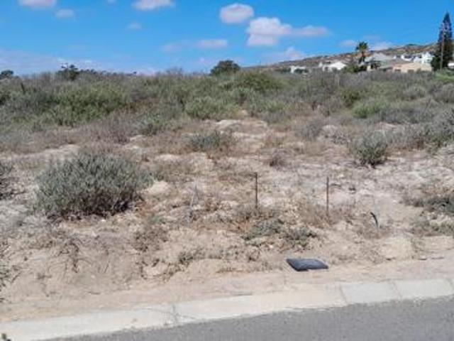 315 m² Land available in St Helena Views
